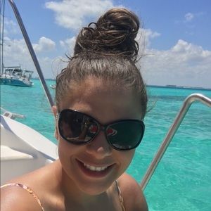 Meet your Posher, Jillian